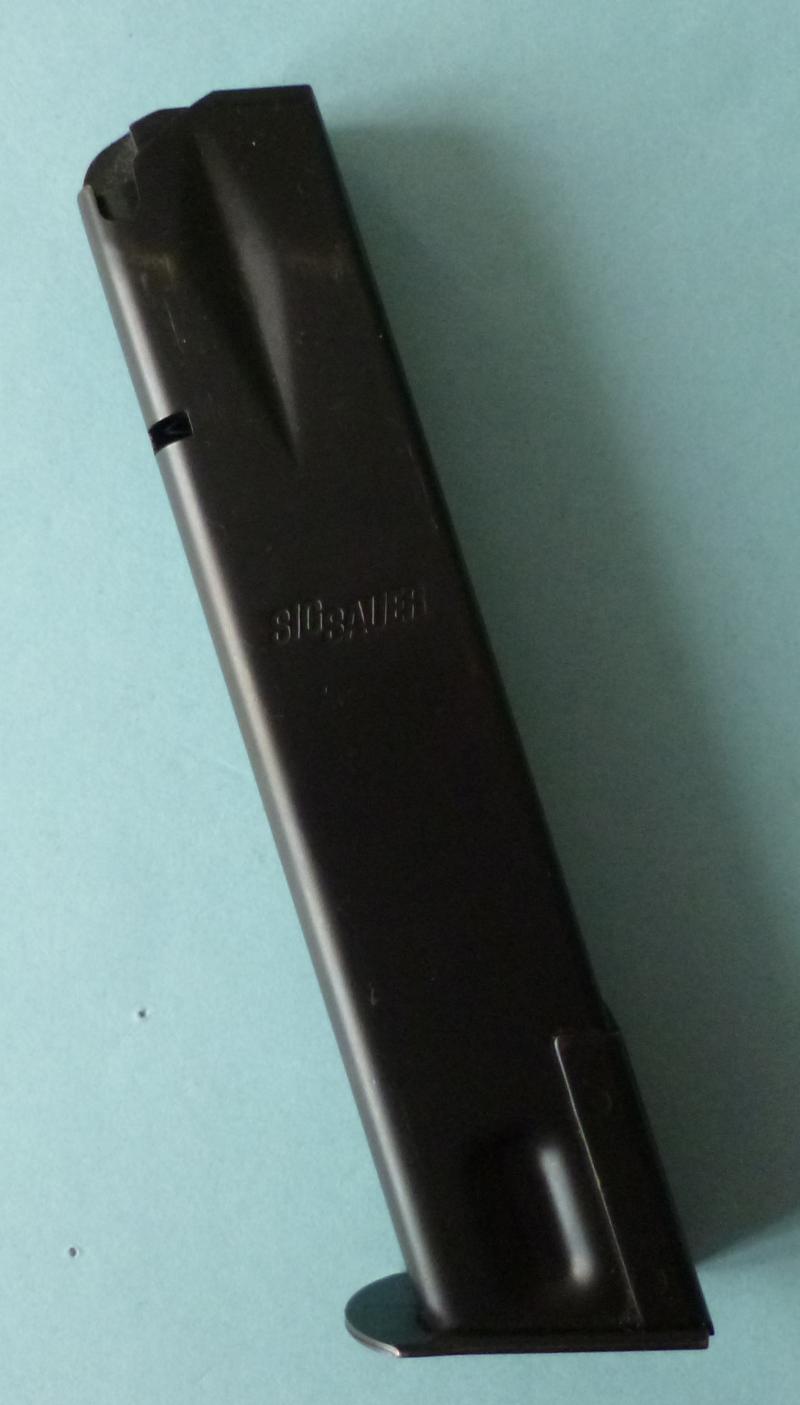 BRD : West German SIG Sauer 9mm P226 Semi-automatic Pistol Magazine.