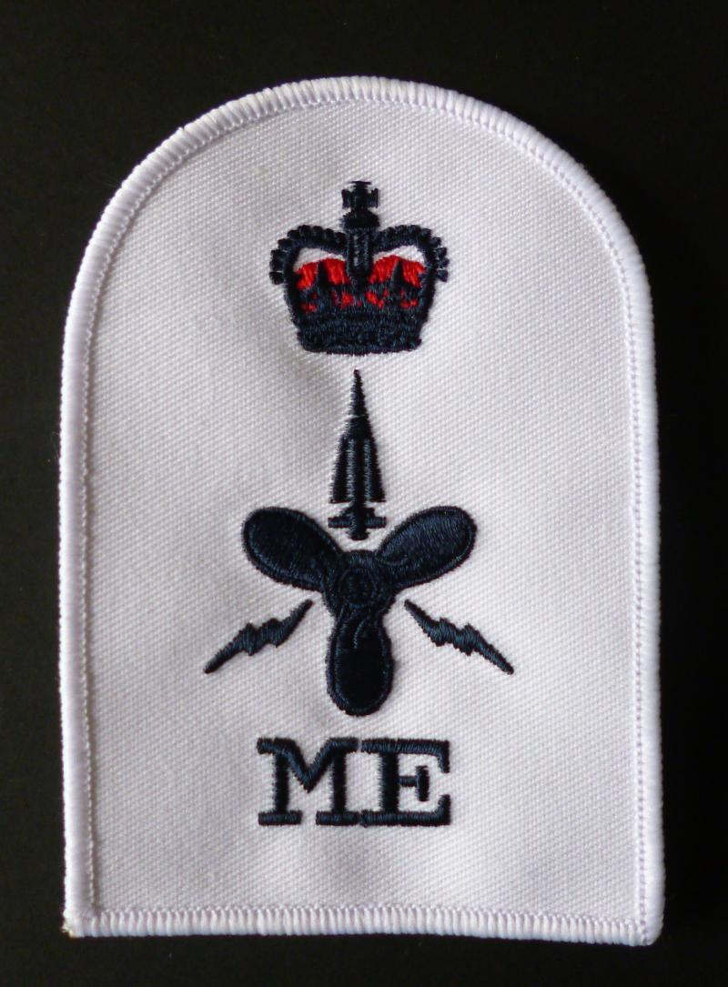 Royal Navy Marine / Missile Engineering ME Petty Officer Arm-badge for the White Uniform.