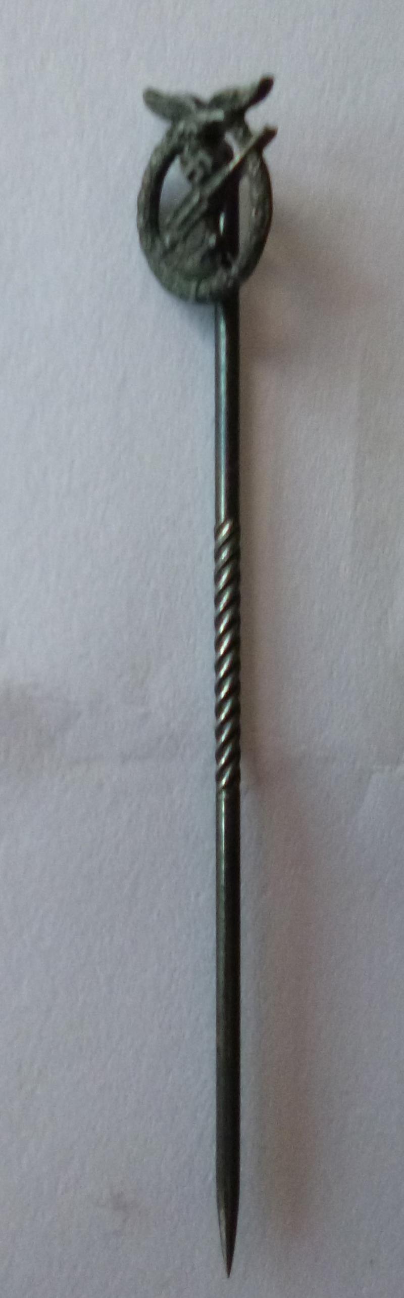 Third Reich : Luftwaffe Flak War-badge Miniature Stick-pin.
