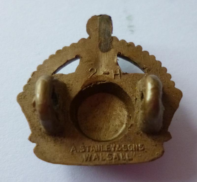 WW2 Royal Air Force Flight-sergeant's Plastic War-economy Arm Crown Rank-badge.