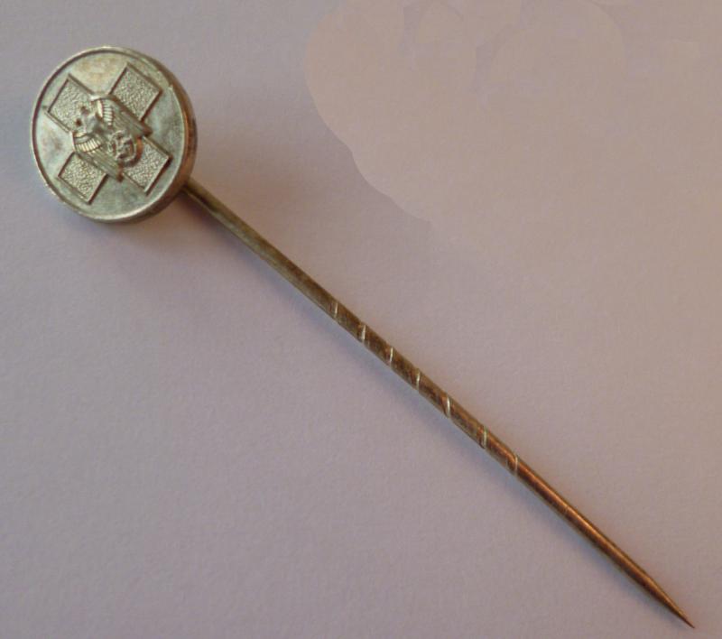 Third Reich : Miniature Medal for German Social Welfare (Medaille für Deutsche Volkspflege) Stick-pin Lapel-badge.