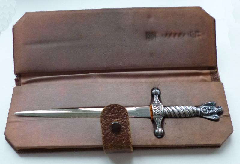 Third Reich :Kriegsmarine Miniature Officer's Dress Dagger Paper-knife Complete in its Original Brown Leather Fitted Presentation Folder.