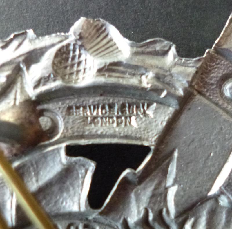 Canada : Toronto Scottish Regimental Glengarry-badge.