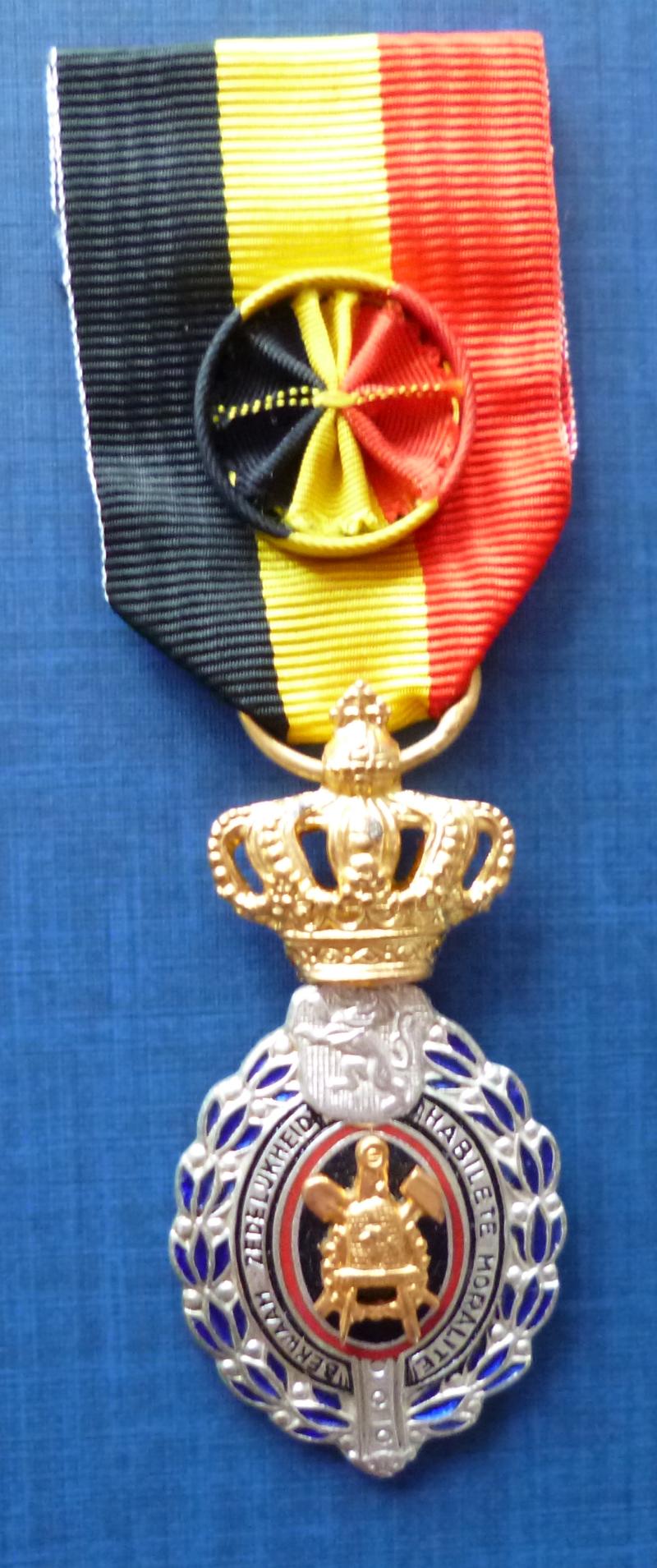 Belgium : Order of Industrial Merit 1st Class.
