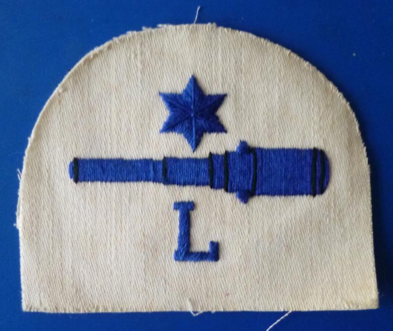 Royal Navy WW2 Gun-layer Rating 3rd Class Blue on White Arm-badge.