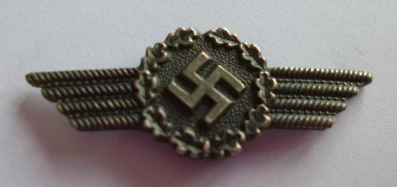 Third Reich : Stick-pin Lapel-badge for Officials & Workers in the Air Travel Administration (First pattern) 1934-38.