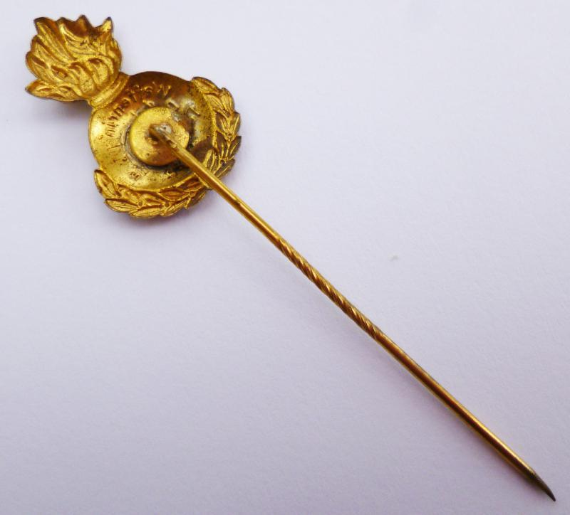German Weimar : 1926 Honour Pin (Ehrennadel) Lapel-badge of the Waffenring der Ehemaligen Deutschen Feldartillerie.