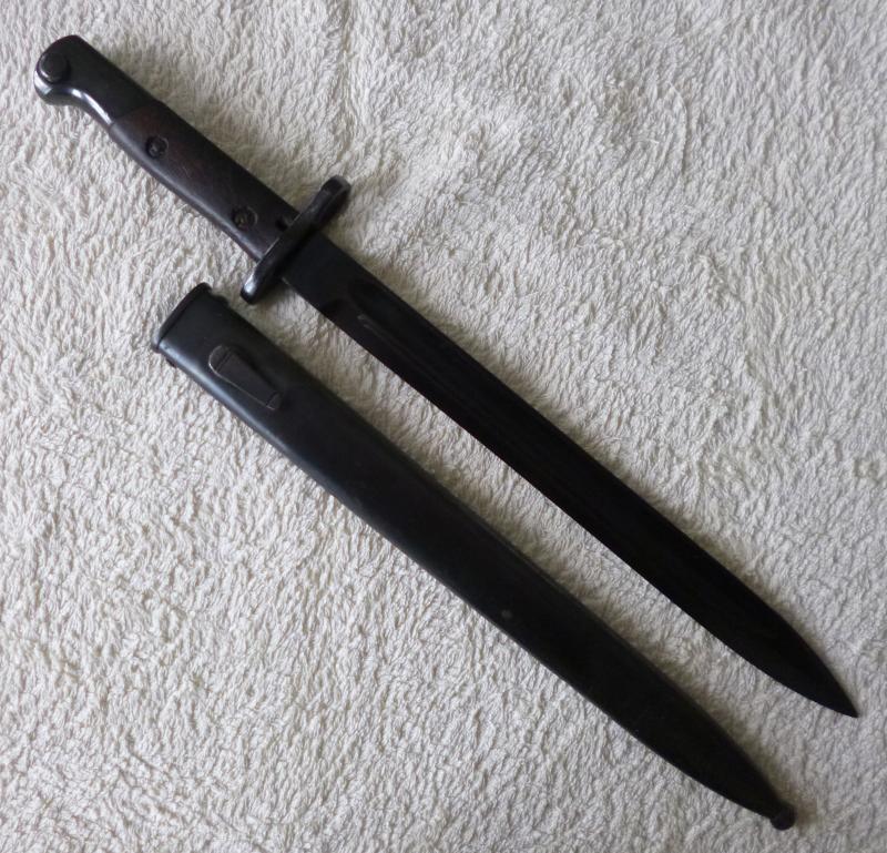 Portugal : M1904  Mauser-Vergueiro Bayonet with Scabbard.