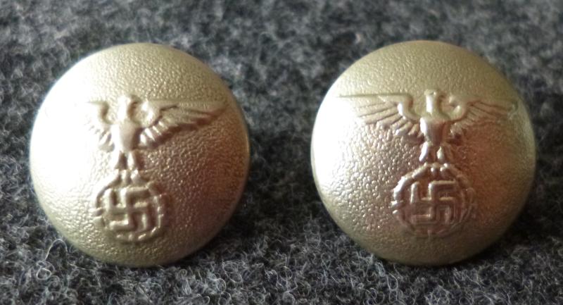 Third Reich : Pair of NSDAP Political Leaders Silver Buttons.
